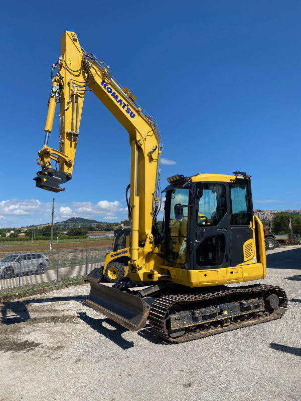 ESCAVATORE KOMATSU PC 88