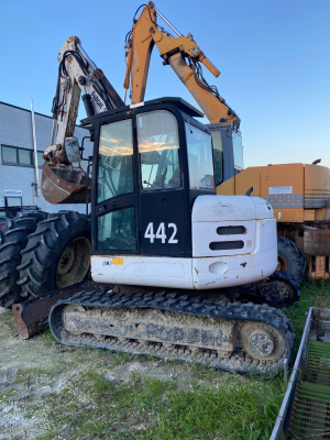 Escavatore cingolato Bobcat 442